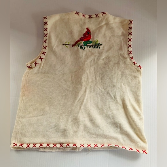 In Resource Women’s Christmas Sweater Vest L appliques Cardinals Pinecones - Picture 10 of 11